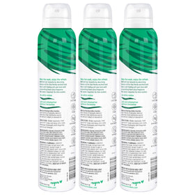 Not Your Mother's Clean Freak Shampoo Secs sur une coiffeuse