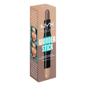 NYX Wonder Stick posé sur une table avec d'autres produits de maquillage