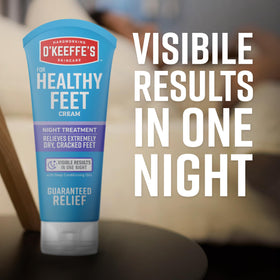 O'Keeffe's Crème de Nuit pour Pieds Sains avec un fond apaisant