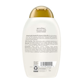 OGX Quenching Coconut Curls - ambiance de salle de bain