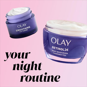 Olay Crème de Nuit lissante pour les Yeux 60g, mise en situation sur une table de nuit