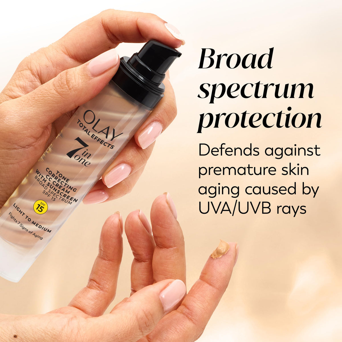 Olay Crème Hydratante CC Correctrice de Teint SPF 15 en usage