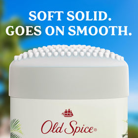 Old Spice Déodorant Antitranspirant Soft Solid 125g en situation sur une table de salle de bain