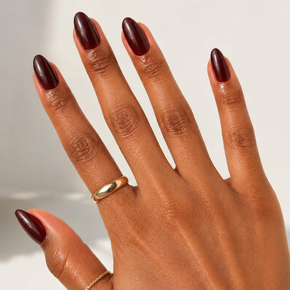 Olive & June Instant Mani faux ongles modèle Obsessed, vue de face