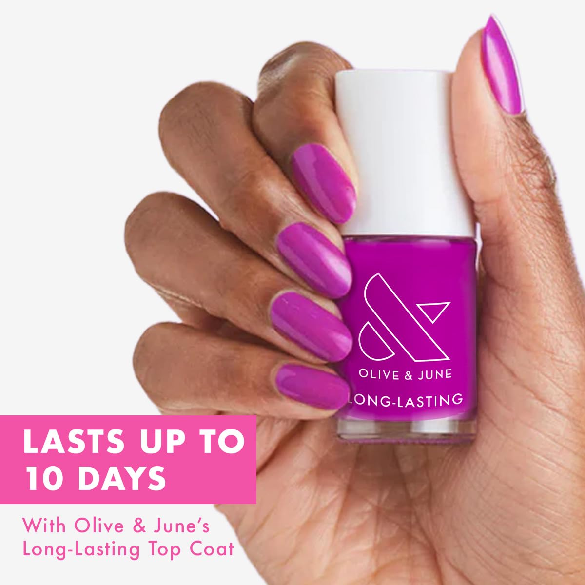 Olive & June Vernis Grape Soda application sur un ongle