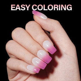 Ongles AILLSA appliqués sur des mains, aspect naturel