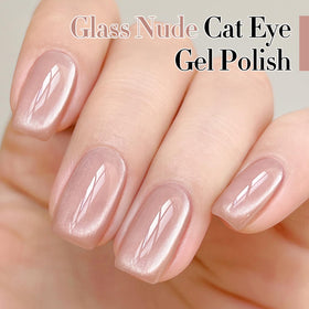 Ongles décorés avec le vernis gel Cat Eye Double Rhythm