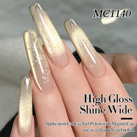Ongles manucurés avec vernis gel Cat Eye Double Rhythm