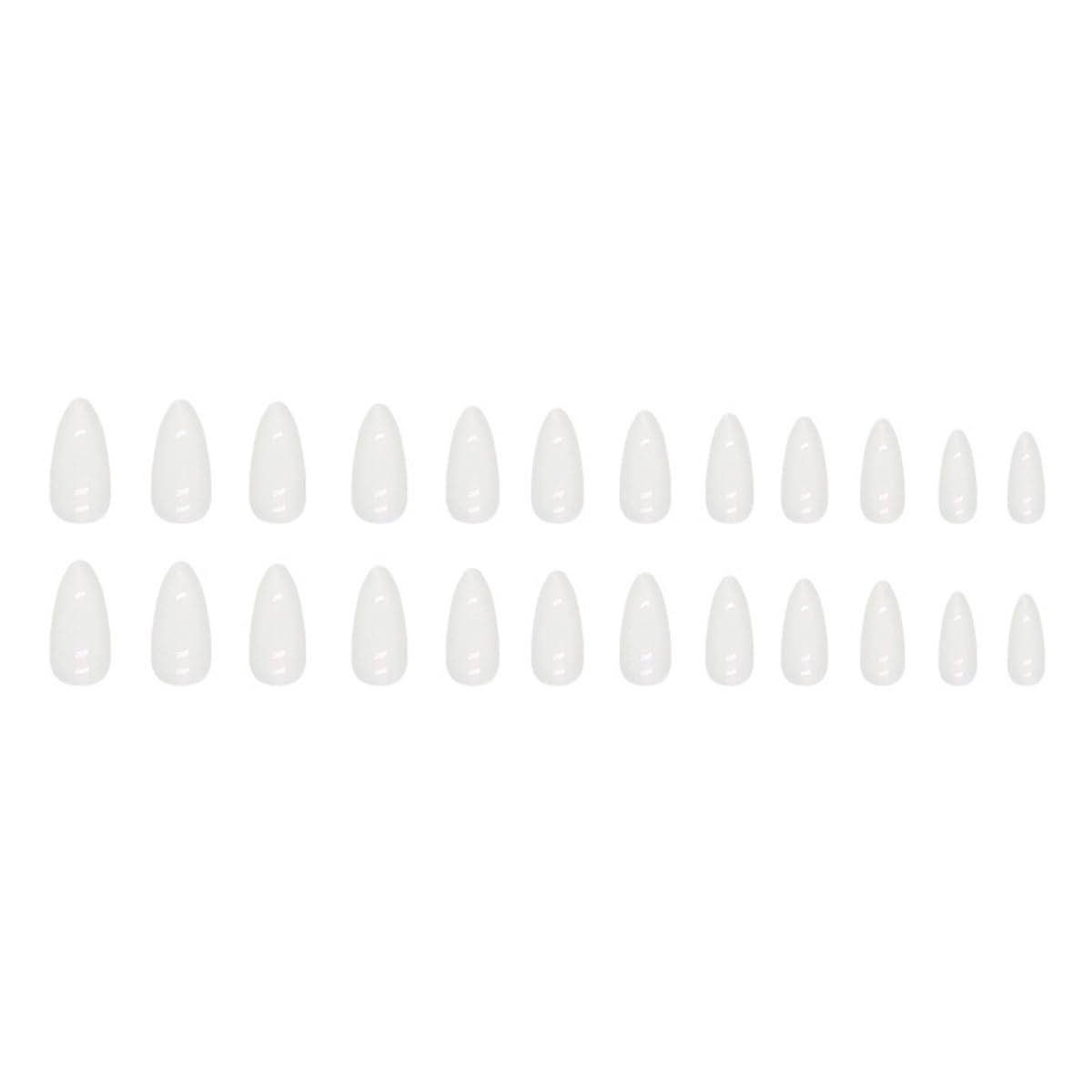 Ongles press on CTTHNBD en amande sur une table avec accessoires