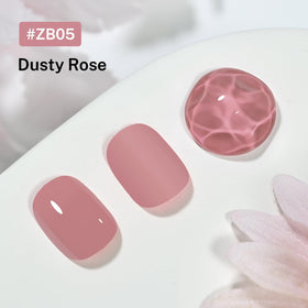 OpenLive vernis à ongles rose poudré sur une table avec accessoires de manucure