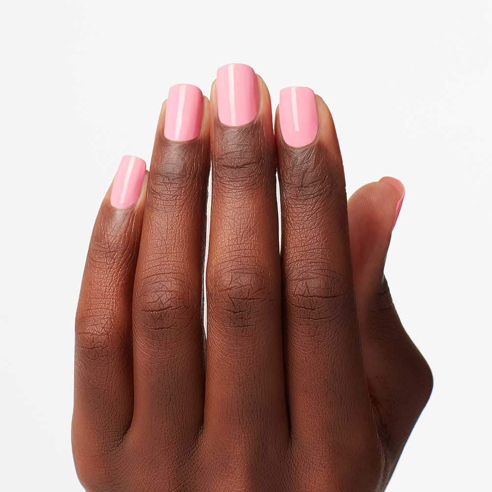 OPI Vernis Suzi Nails New Orleans, application sur ongles