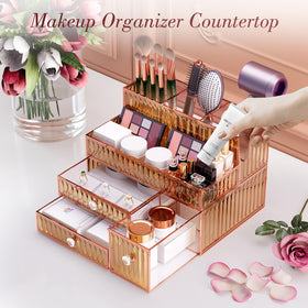 Organisateur de maquillage avec pinceaux et rouges à lèvres