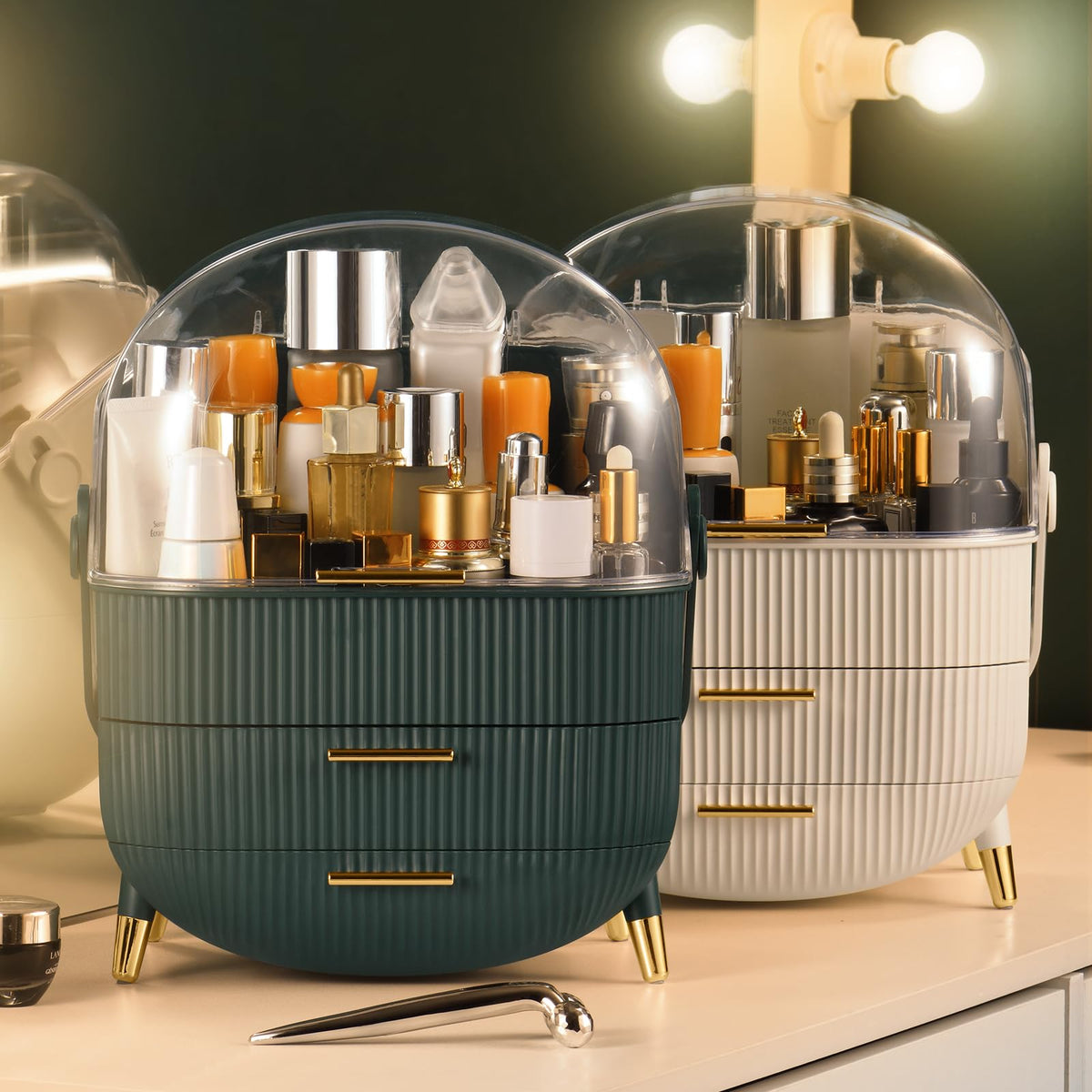 Organisateur de maquillage CANITORON avec produits de soin et maquillage visibles