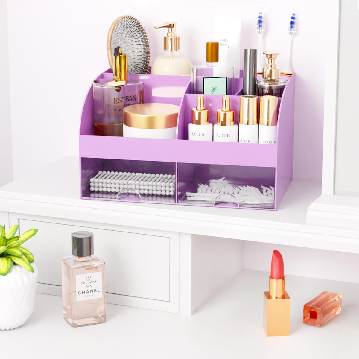Organisateur de maquillage COMFYROOM en situation dans une salle de bain