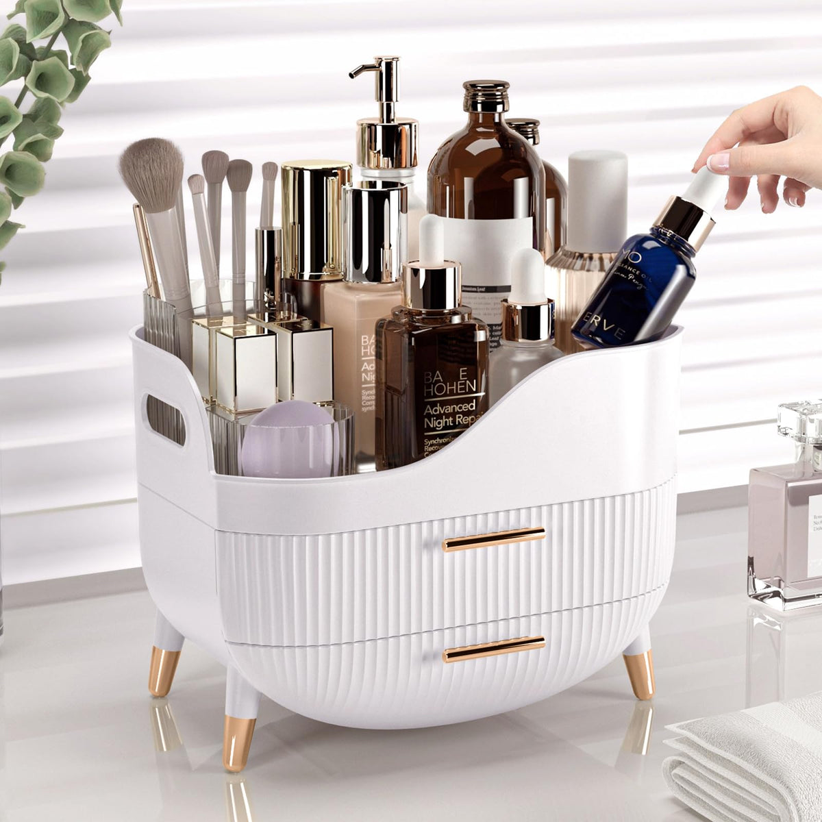 Organisateur de maquillage Pajiriona avec des cosmétiques à l'intérieur