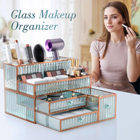 Organisateur de maquillage YD Youdepot sur un comptoir de salle de bain