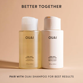 OUAI après-shampoing volumisant pour cheveux fins 948g en utilisation