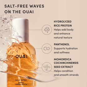 OUAI Spray de Texture dans un cadre de plage