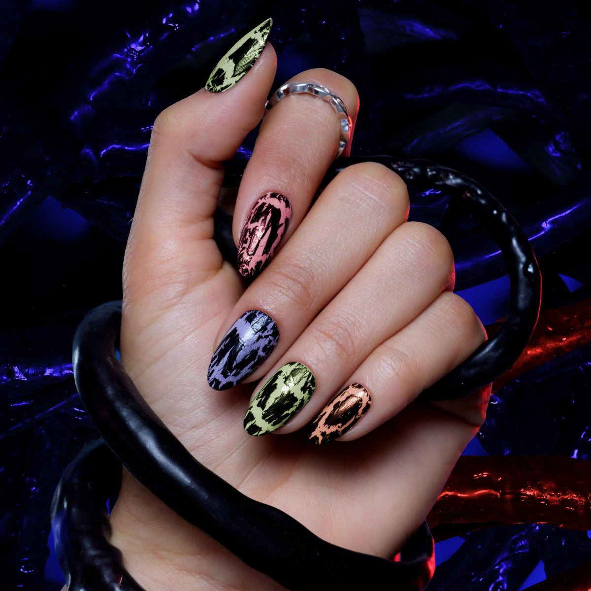 Palette de couleurs de vernis Sally Hansen Stranger Things
