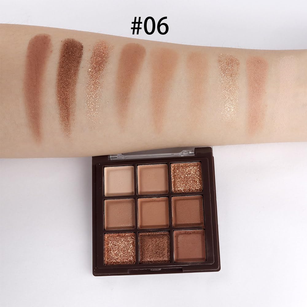 Palette de fards à paupières marron CAKAILA avec applicateur inclus