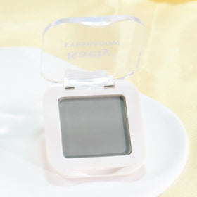 Palette evpct pour un maquillage élégant sur table