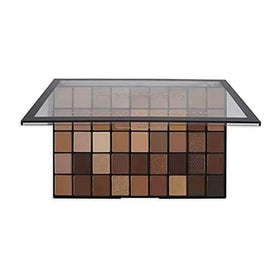 Palette Maxi Reloaded de Revolution Beauty avec 45 teintes variées