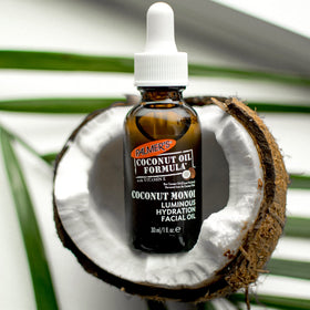 Palmer's Coconut Oil Bundle sur fond naturel