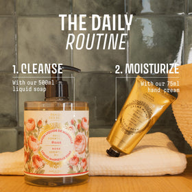 Panier des Sens Savon Liquide de Rose 500 ml dans un cadre esthétique