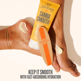 Panneau exfoliant inclus avec la Crème Samba Smooth