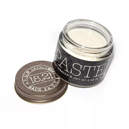 Pâte coiffante 18.21 Man Made 220g vue de face avec couvercle
