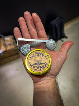 Peigne à moustache en métal Platinum Death Grip