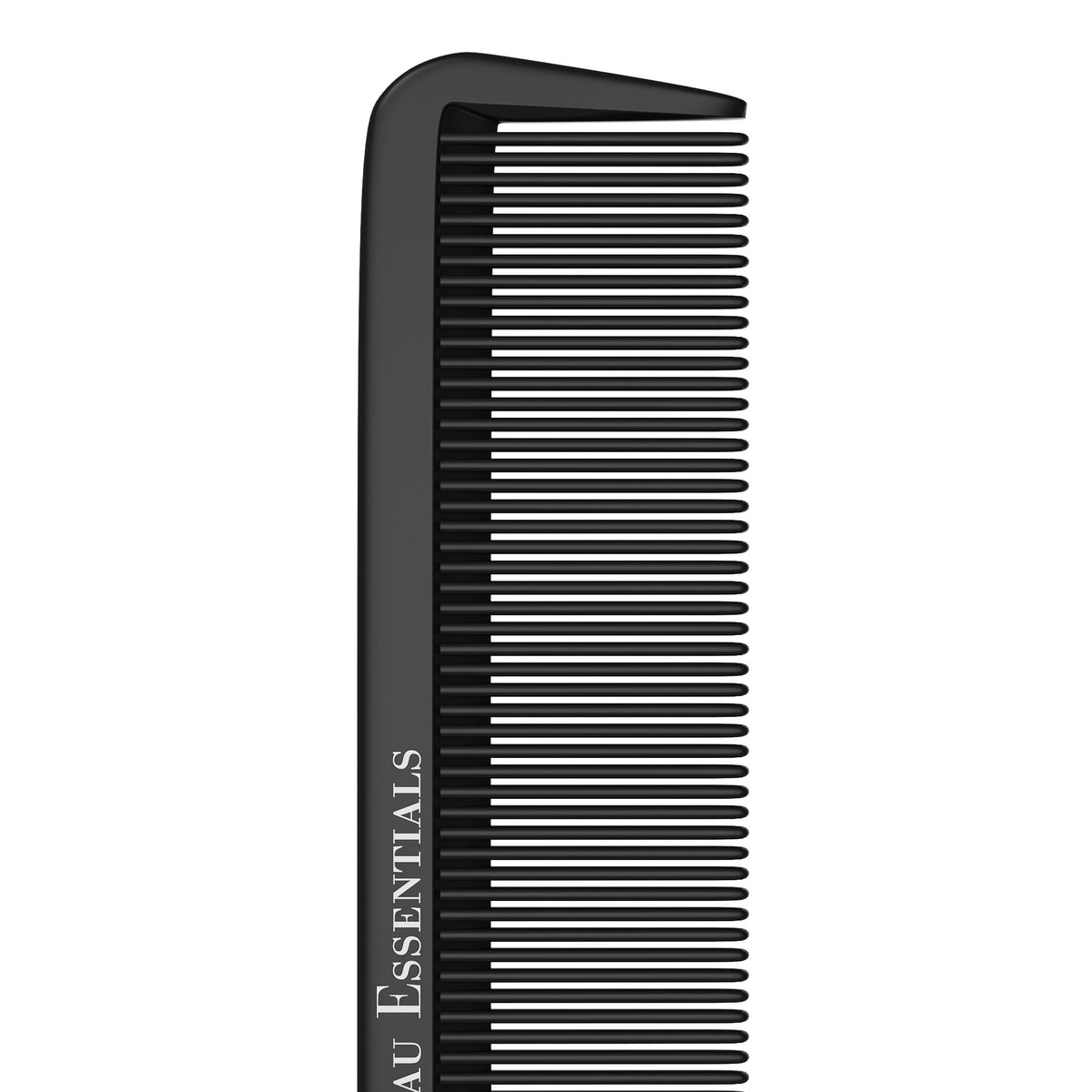 Peigne à queue Bardeau Essentials sur une coiffeuse