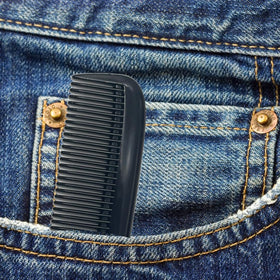 Peigne G.B.S noir avec un design élégant