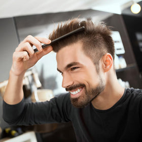 Peigne G.B.S utilisé sur une barbe bien coiffée