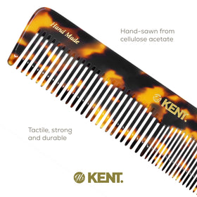 Peigne KENT utilisé pour démêler des cheveux bouclés