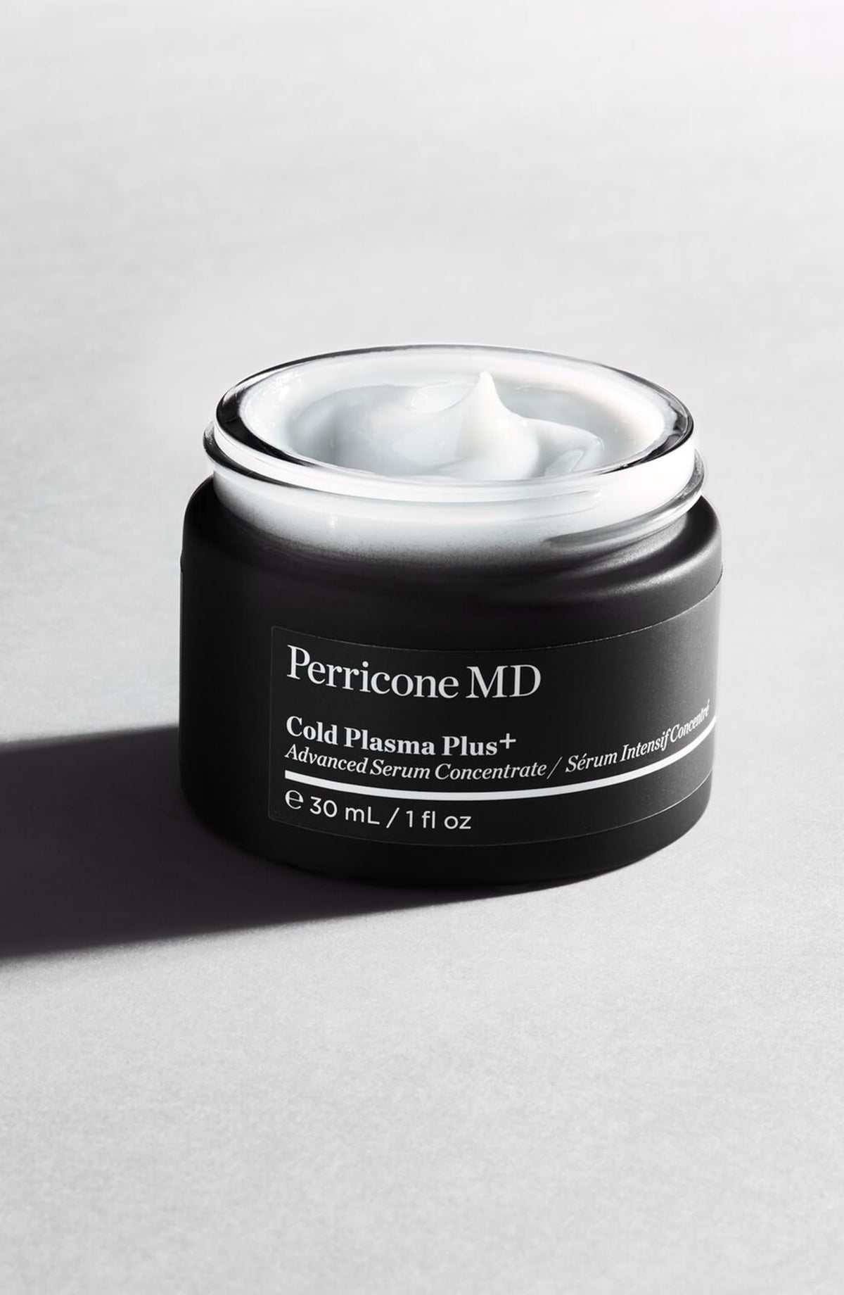 Perricone MD Cold Plasma Plus+ Sérum avec texture visible