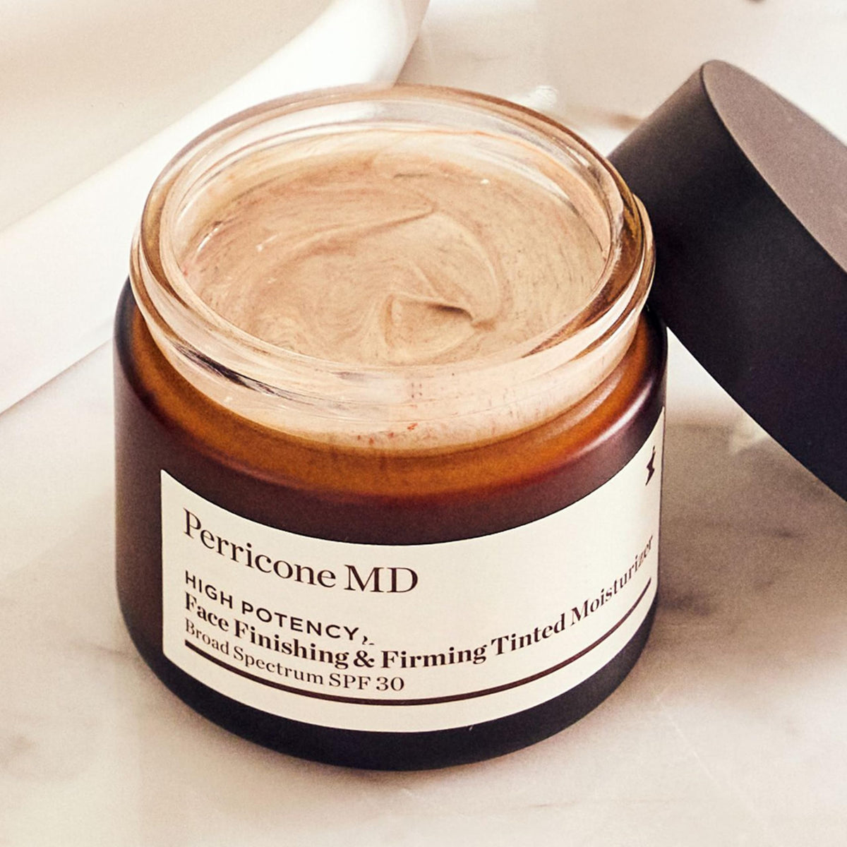 Perricone MD Crème Teintée SPF 30 avec ingrédients clés