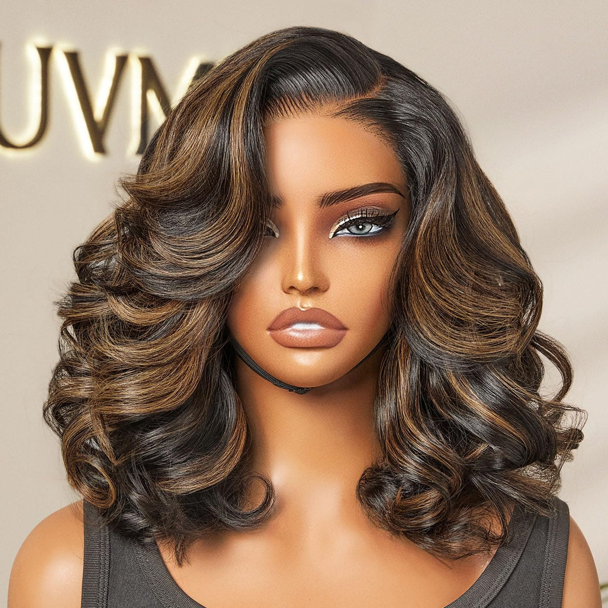 Perruque LUVME HAIR 100% cheveux humains 12 pouces ondulations lâches vue avant