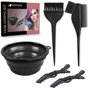 Personne utilisant le kit de teinture Yexixsr