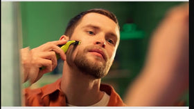 PHILIPS Shaver OneBlade 360 QP2730 sur fond neutre