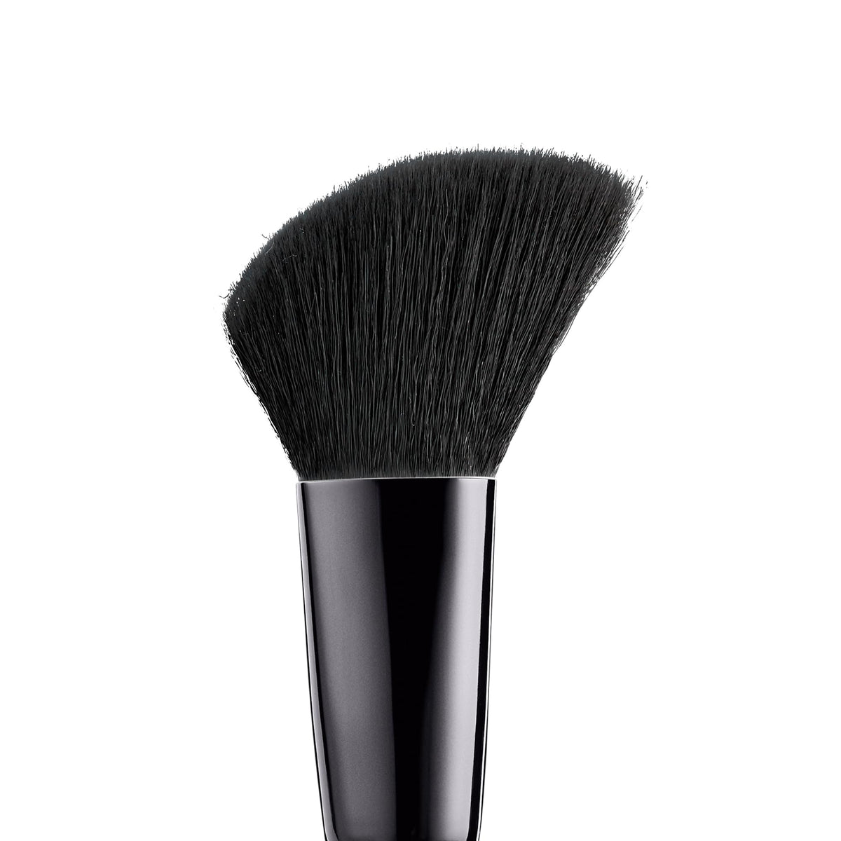 Pinceau à Blush Anglé e.l.f. vue latérale avec poignée ergonomique