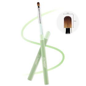 Pinceau de nail art Beetles avec capuchon sur une table