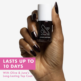 Pinceau large du Vernis à Ongles Olive & June pour une application facile