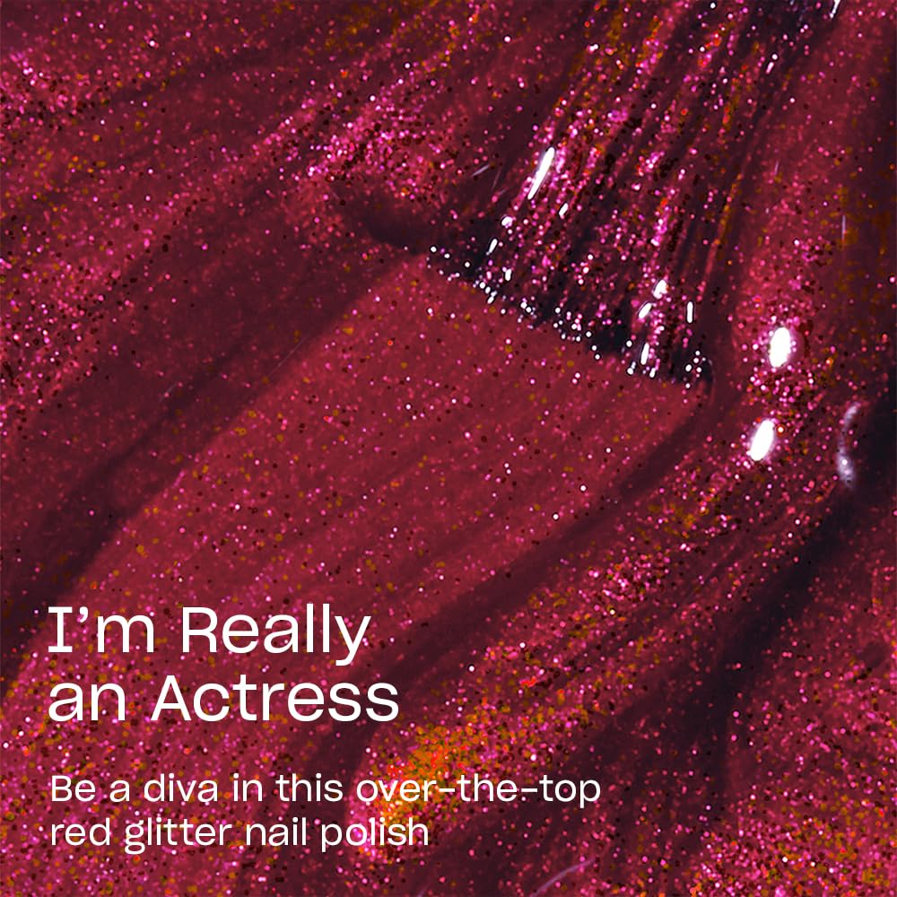 Pinceau large du vernis OPI I’m Really an Actress pour une application uniforme