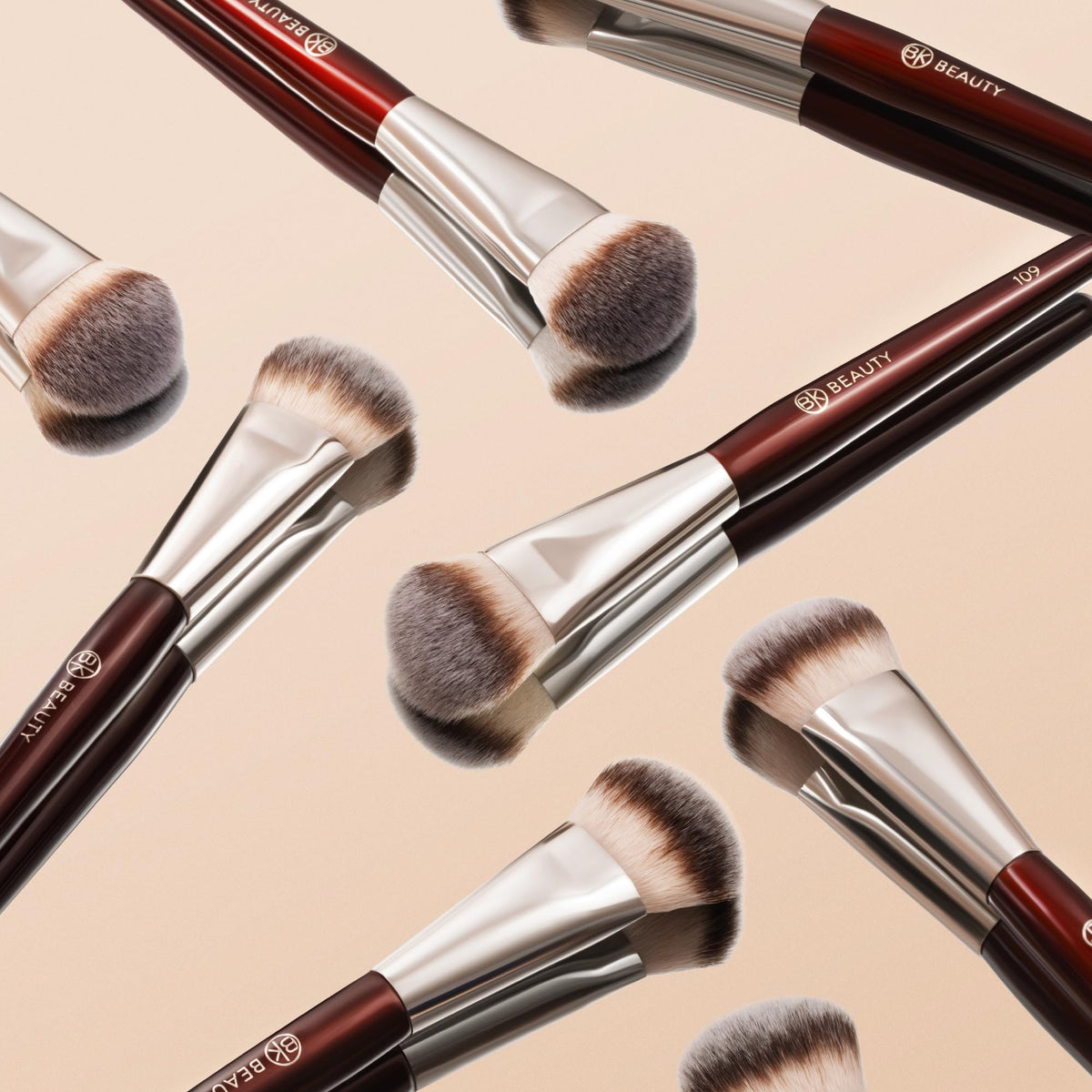 Pinceau Mini Contour 109 BK BEAUTY avec d'autres accessoires de maquillage
