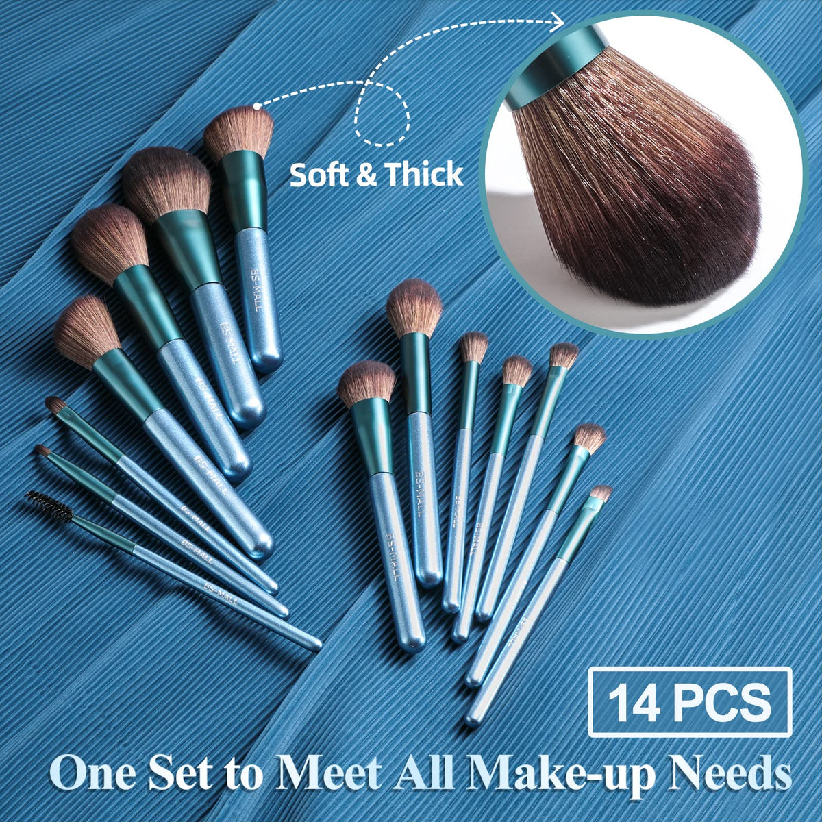 Pinceaux de maquillage BS-MALL avec étui ouvert