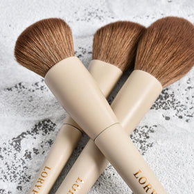 Pinceaux de maquillage LORYP en fibres synthétiques avec texture douce