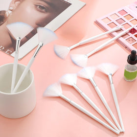 Pinceaux de maquillage Maitys en disposition élégante