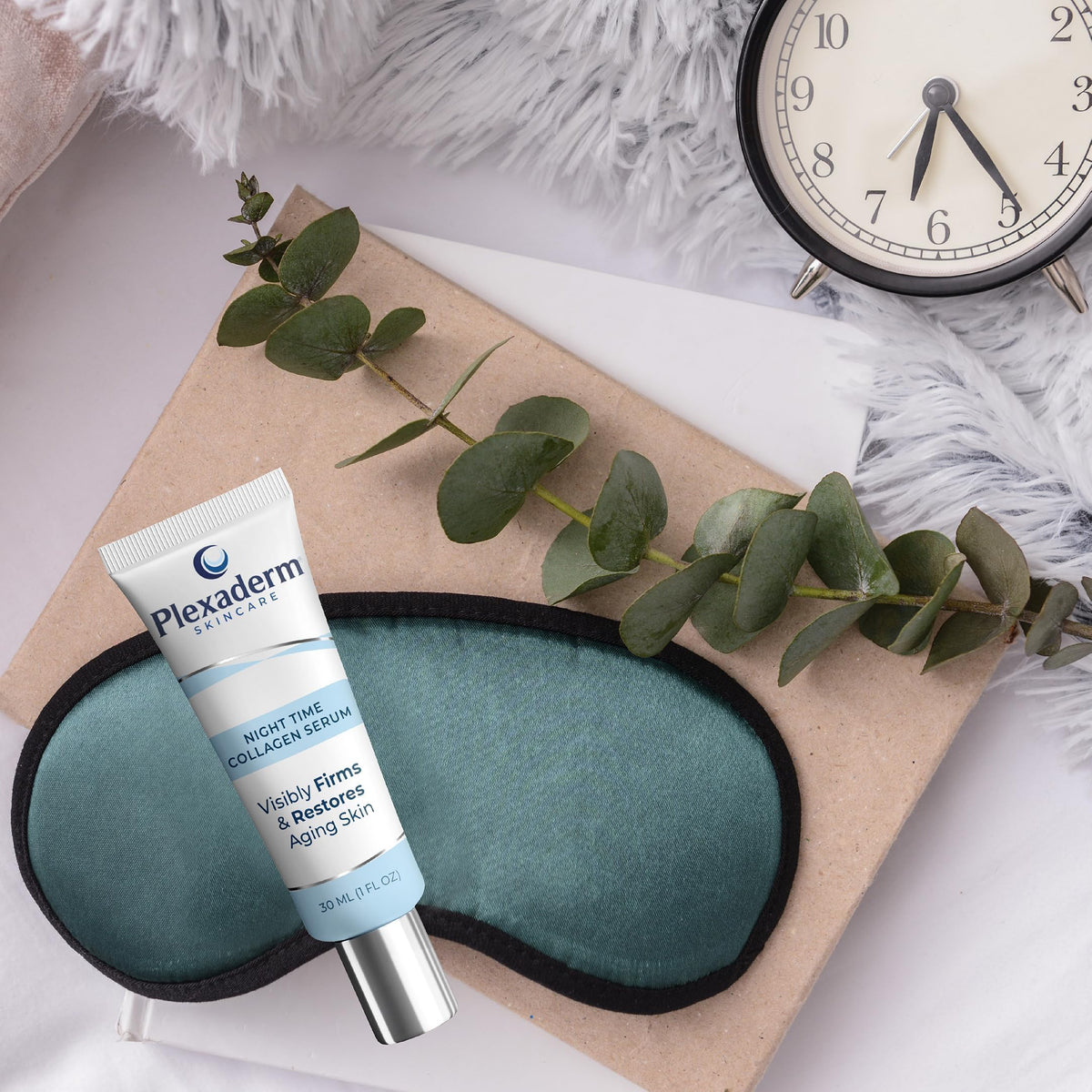 Plexaderm Sérum de Collagène de Nuit 30mL en situation de soins de la peau