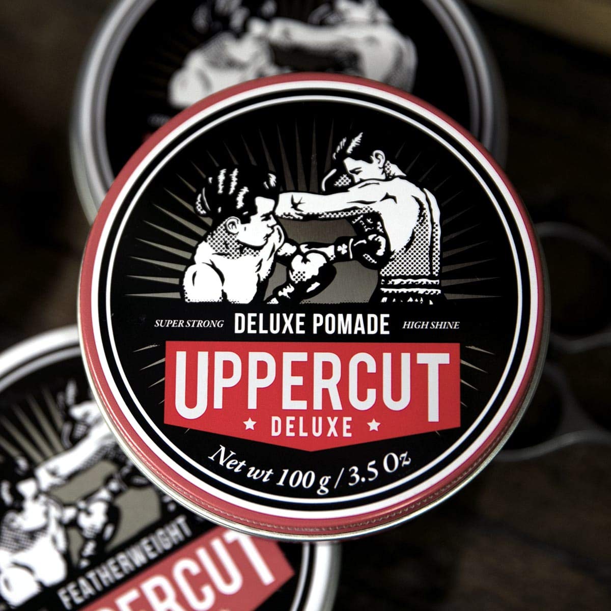Pommade UPPERCUT DELUXE dans sa boîte